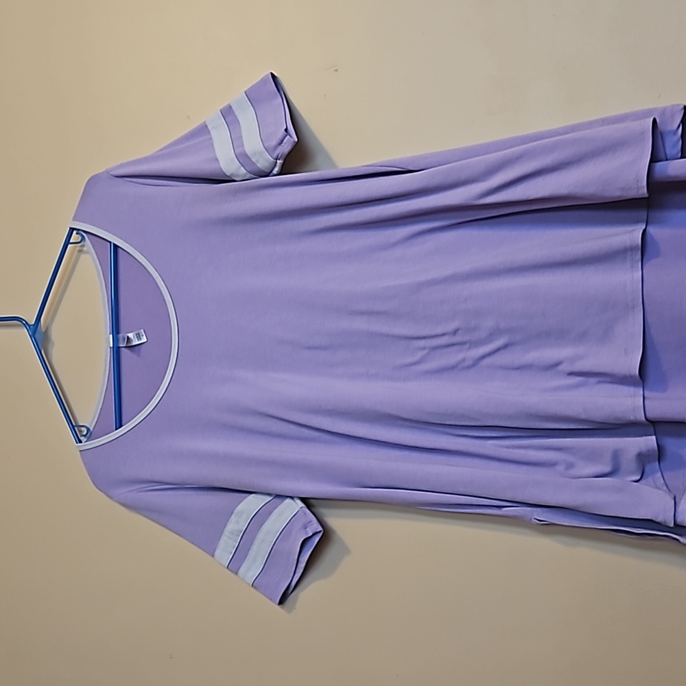 Small Perfect T by Lularoe